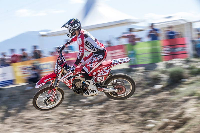 Ander Valent&iacute;n sigue l&iacute;der de MX1